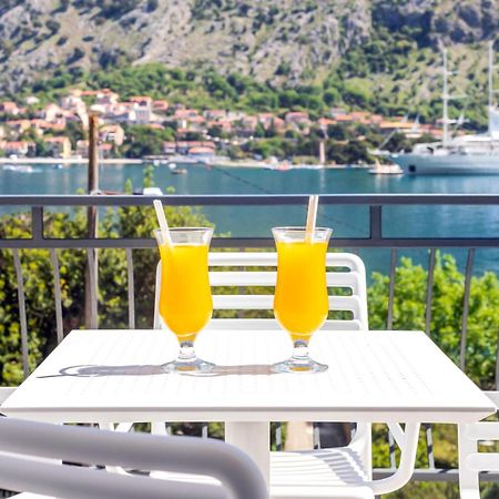 Apartments Doncic Kotor Eksteriør billede
