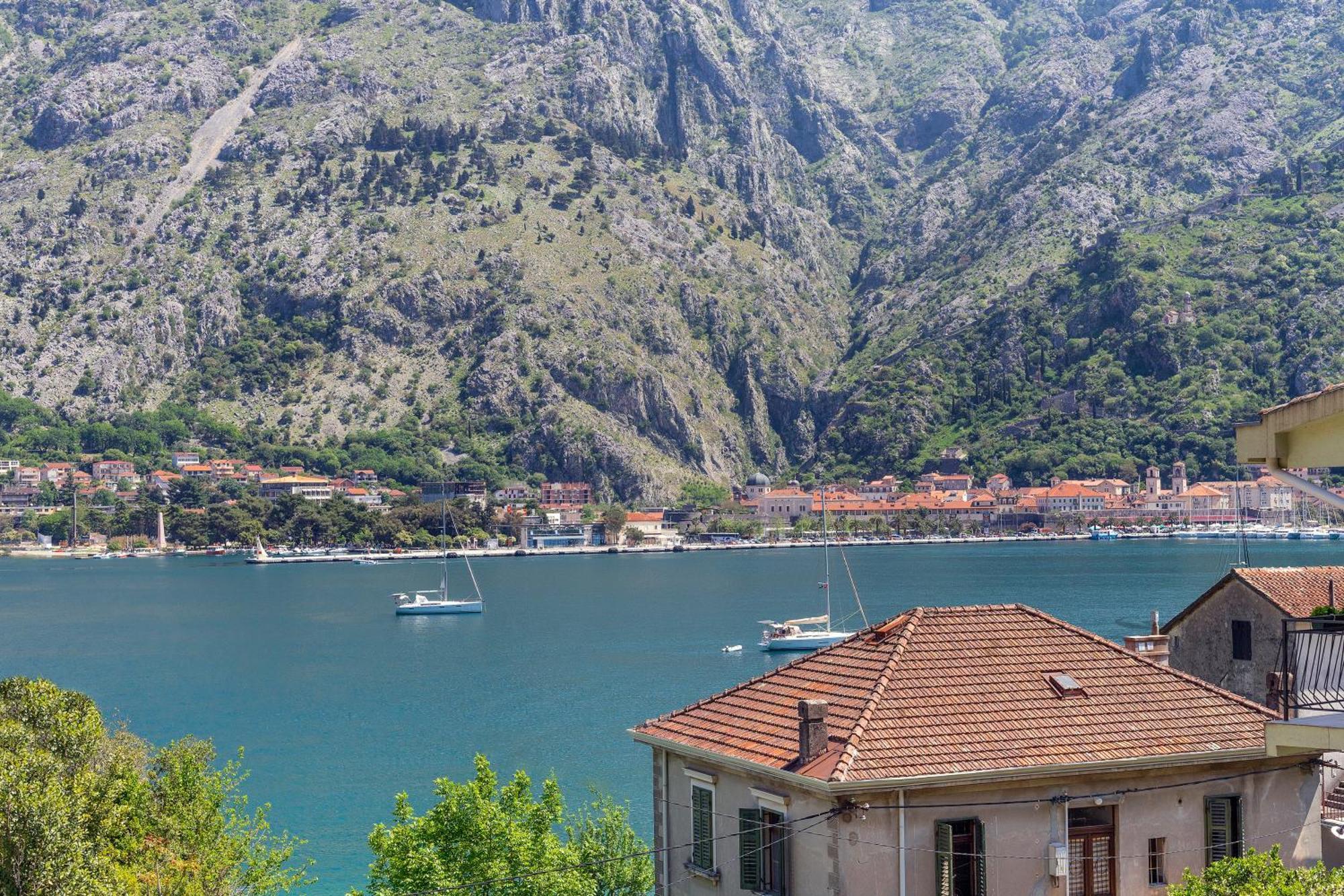 Apartments Doncic Kotor Eksteriør billede