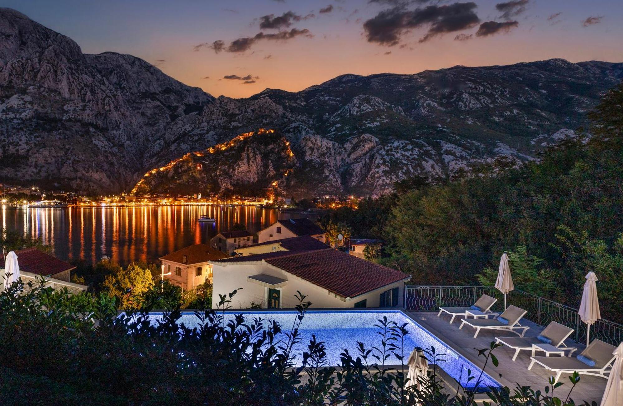Apartments Doncic Kotor Eksteriør billede