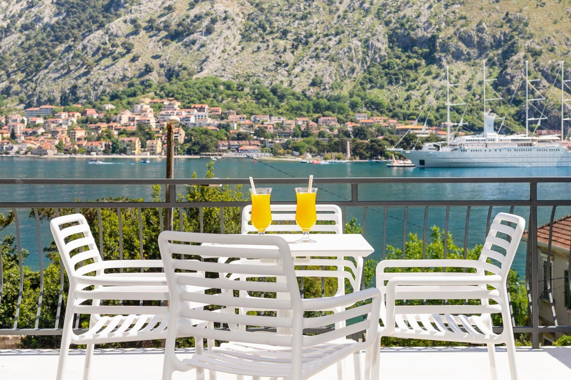 Apartments Doncic Kotor Eksteriør billede