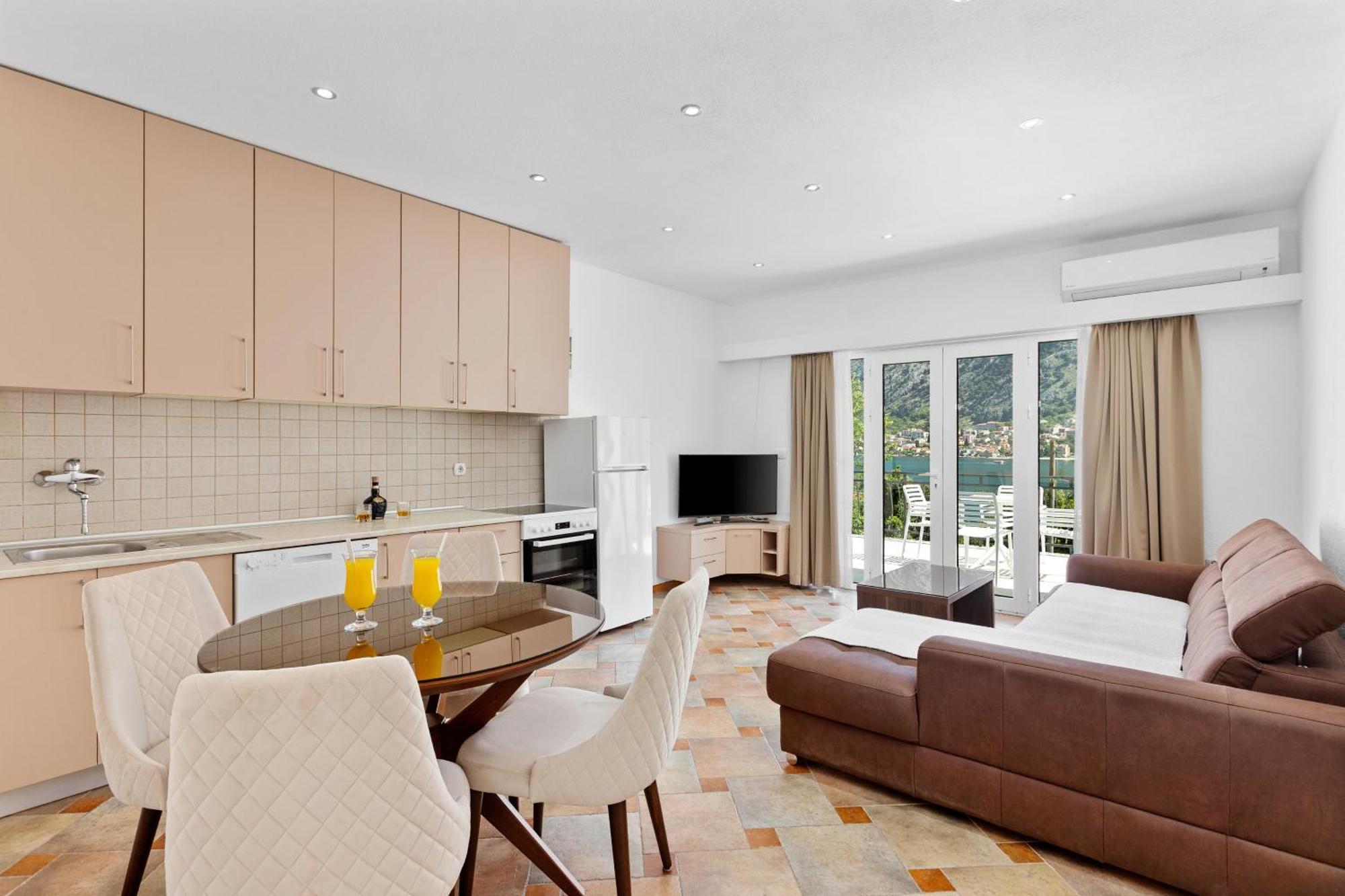 Apartments Doncic Kotor Eksteriør billede