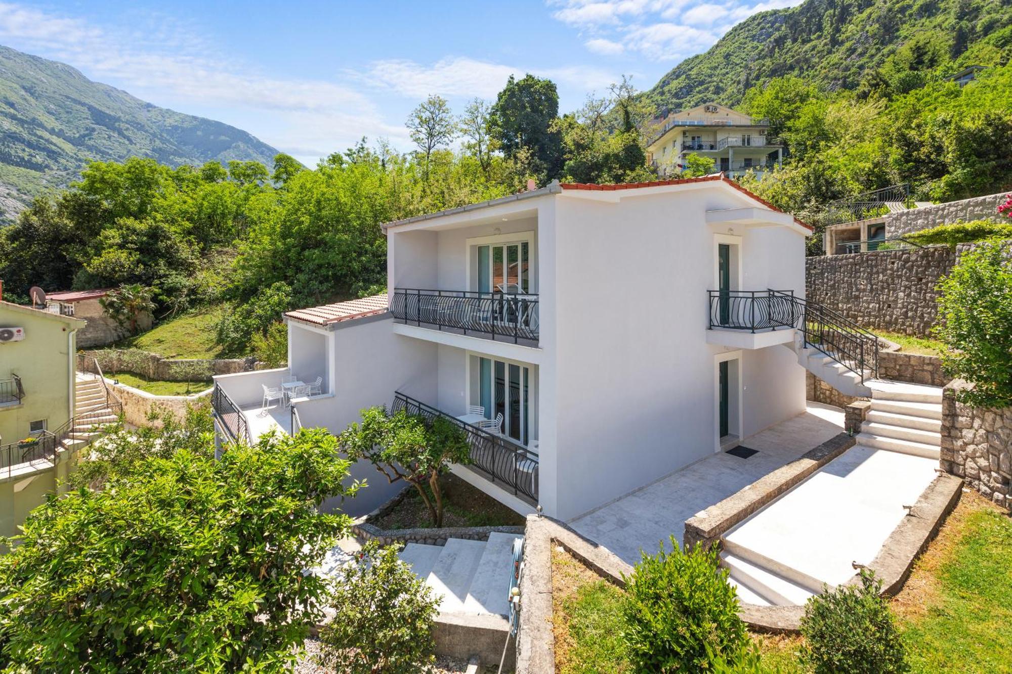 Apartments Doncic Kotor Eksteriør billede