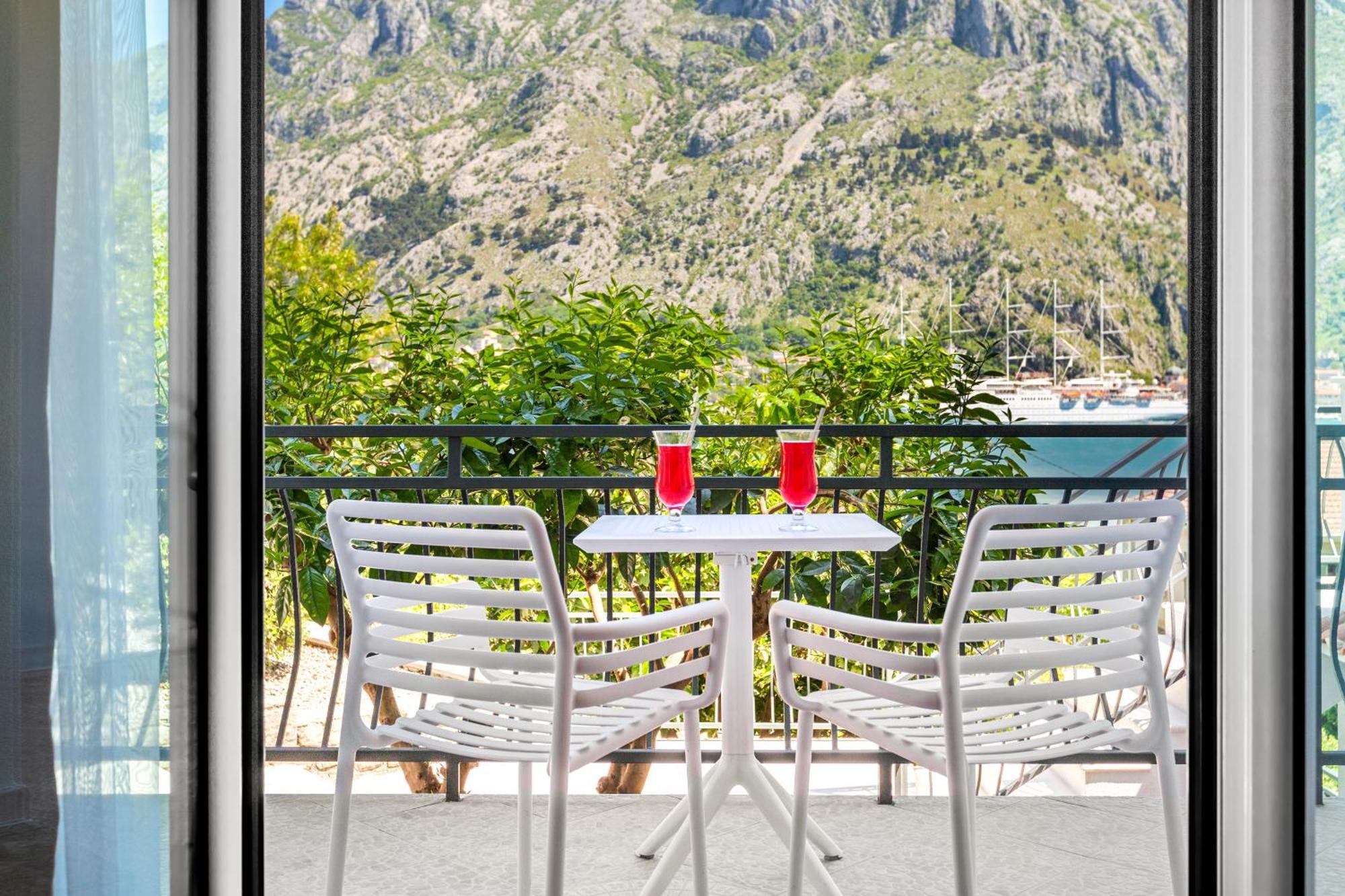 Apartments Doncic Kotor Eksteriør billede