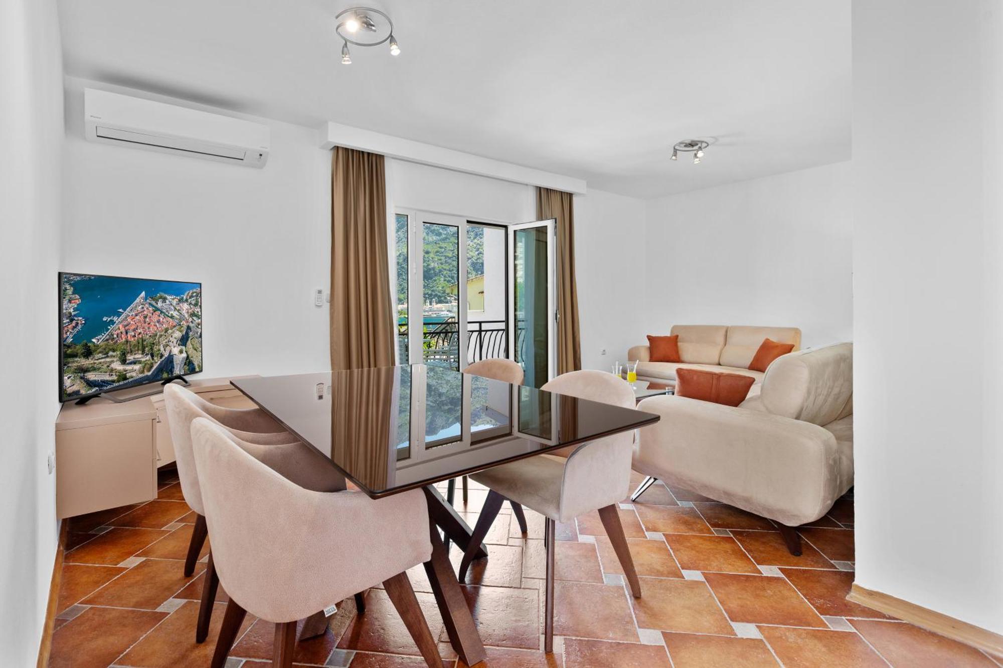 Apartments Doncic Kotor Eksteriør billede