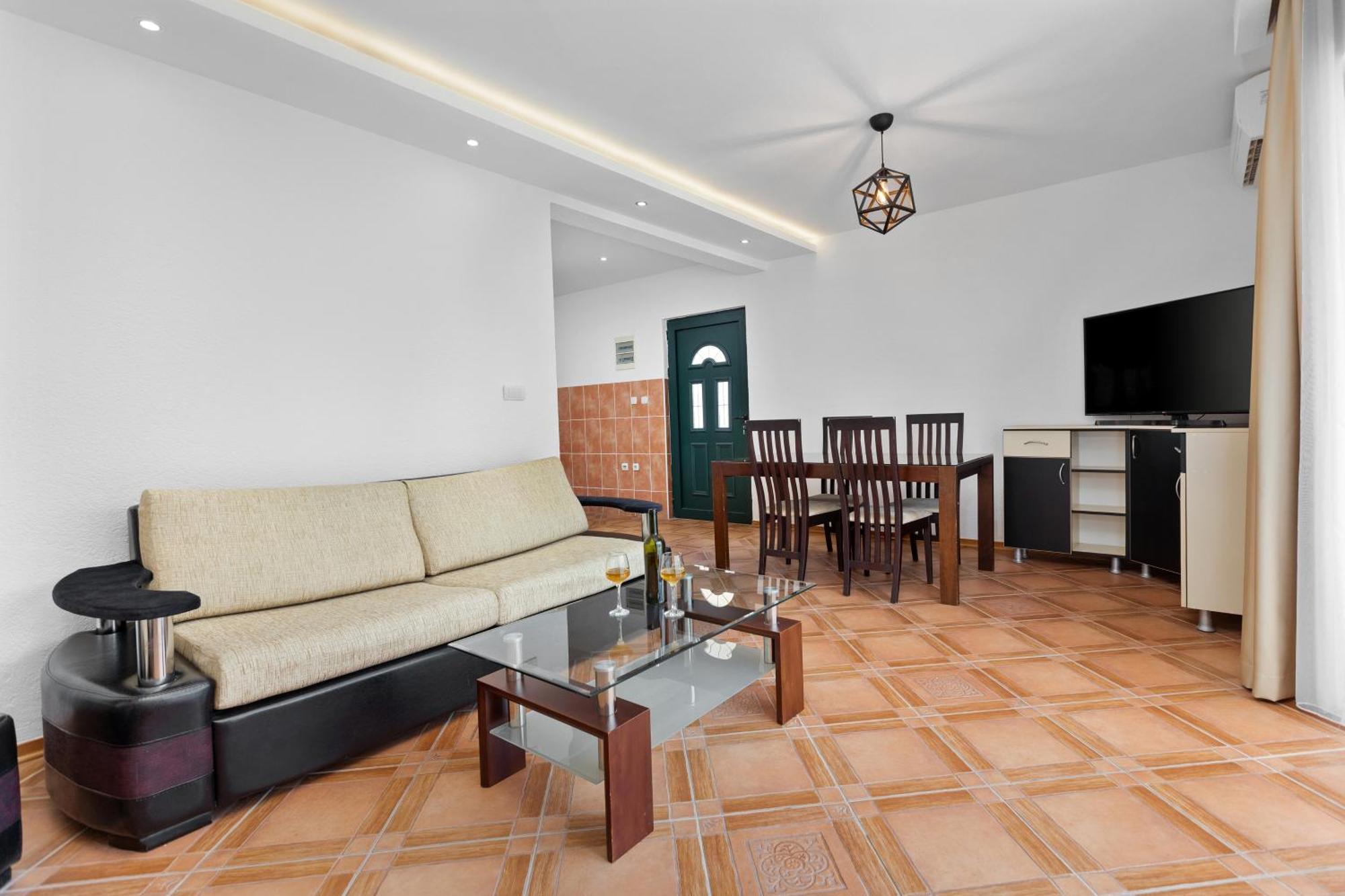 Apartments Doncic Kotor Eksteriør billede