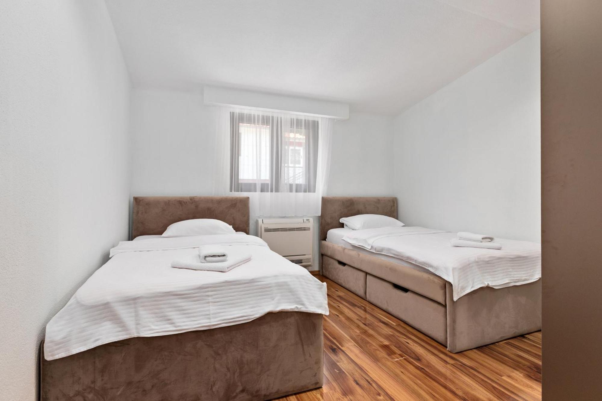 Apartments Doncic Kotor Eksteriør billede