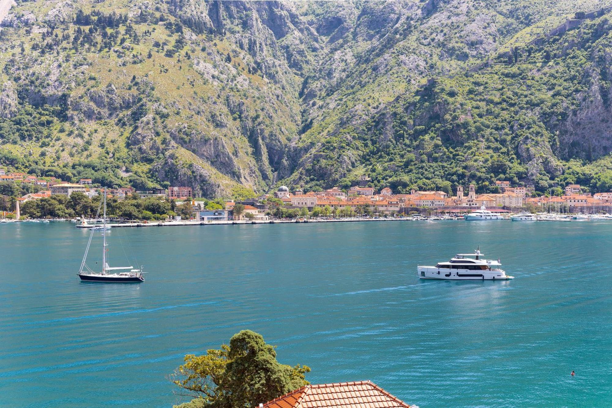 Apartments Doncic Kotor Eksteriør billede